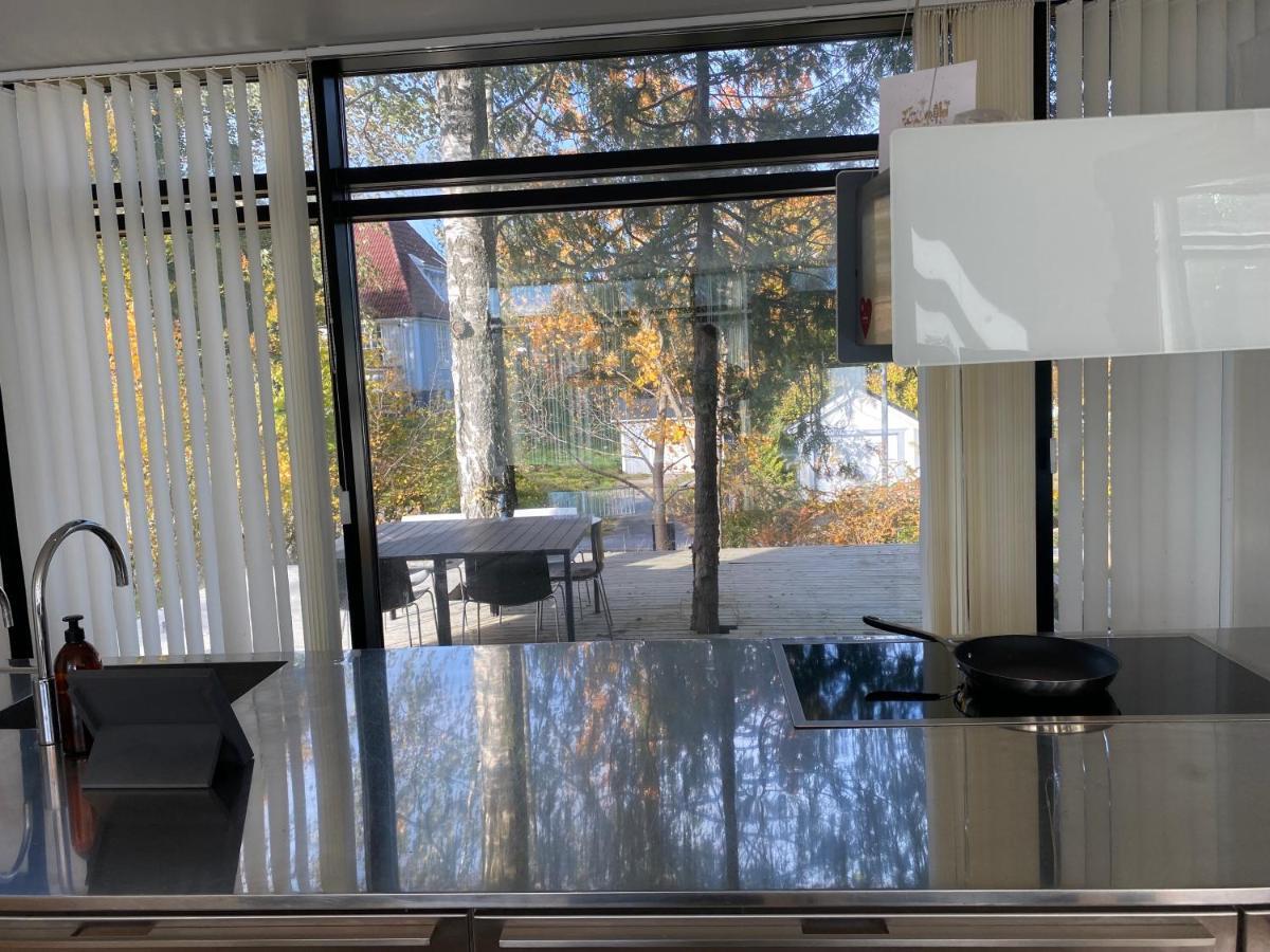 Exclusive 2 Level Etage Next To Arlanda-City Metro ストックホルム エクステリア 写真