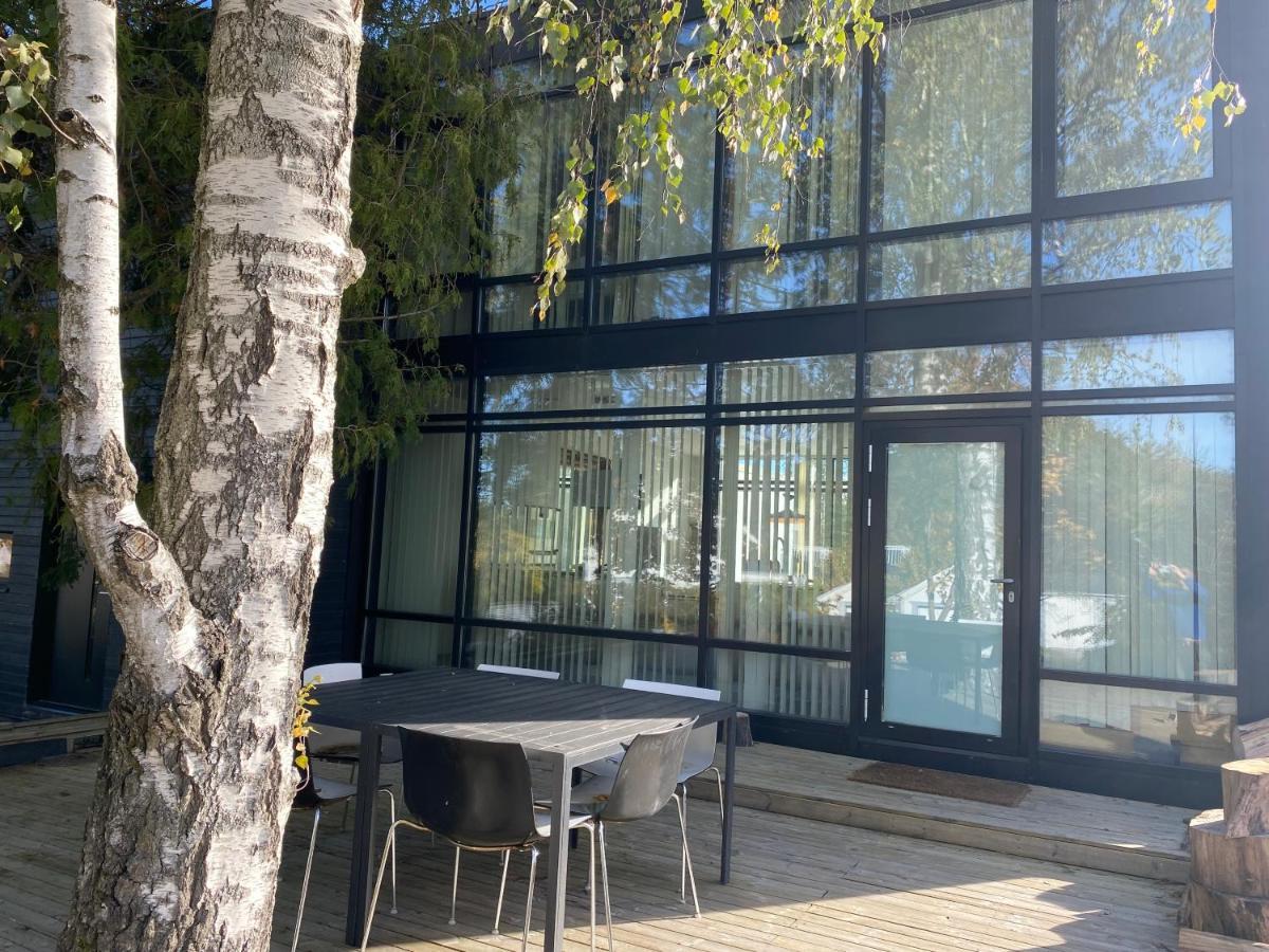 Exclusive 2 Level Etage Next To Arlanda-City Metro ストックホルム エクステリア 写真